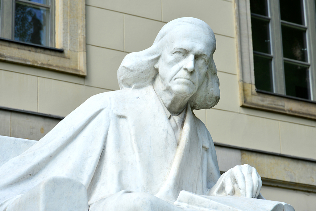 Theodor Mommsen – Denkmal