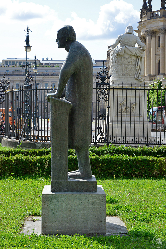 Bernhard Heiliger, Max Planck, 1948-49, Seitenansicht links, Fotos: Maja Klimt